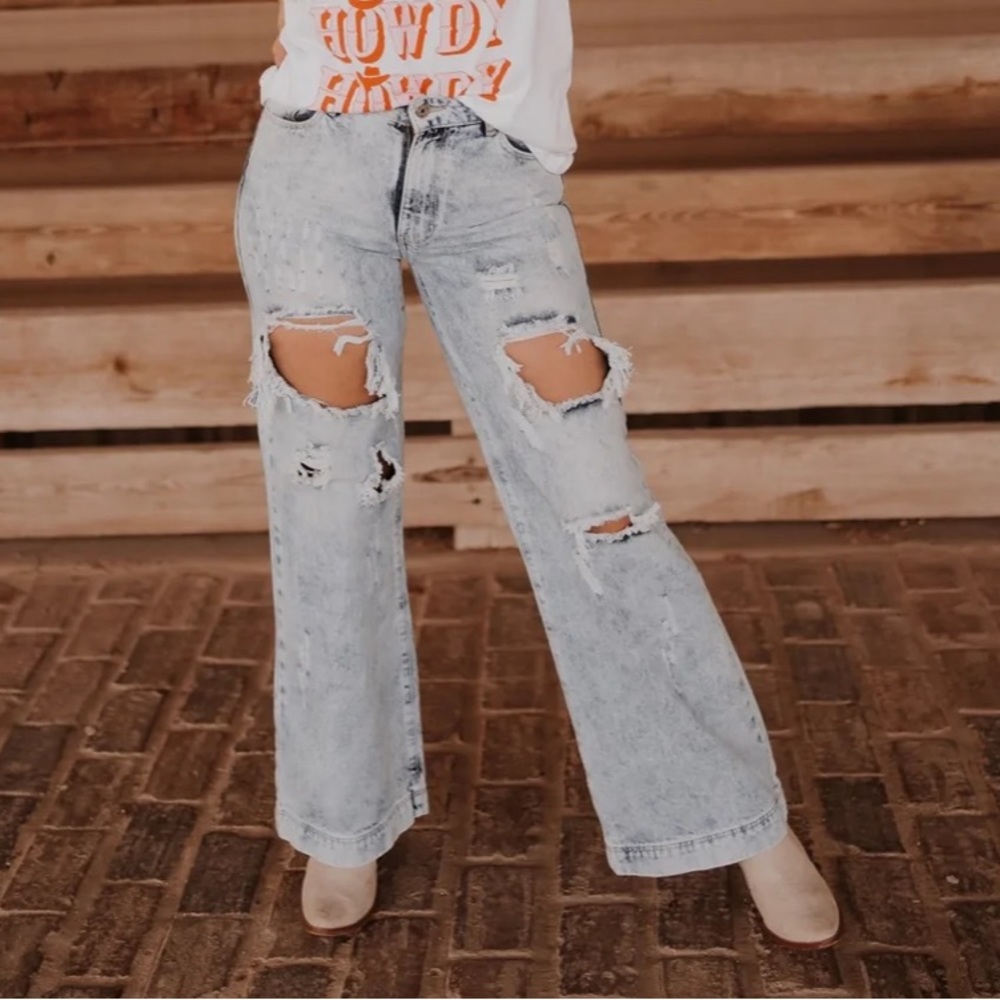 New with tags, Litz by uniq, acid wash, distressed flare jeans.